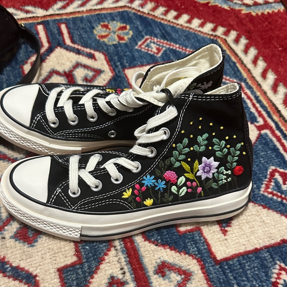 Floral Embroidered High-Top Sneakers